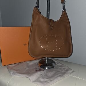 NEW! Authentic HERMÈS 2024 Cognac Brown Clemence Evelyne III 29 Shoulder Bag